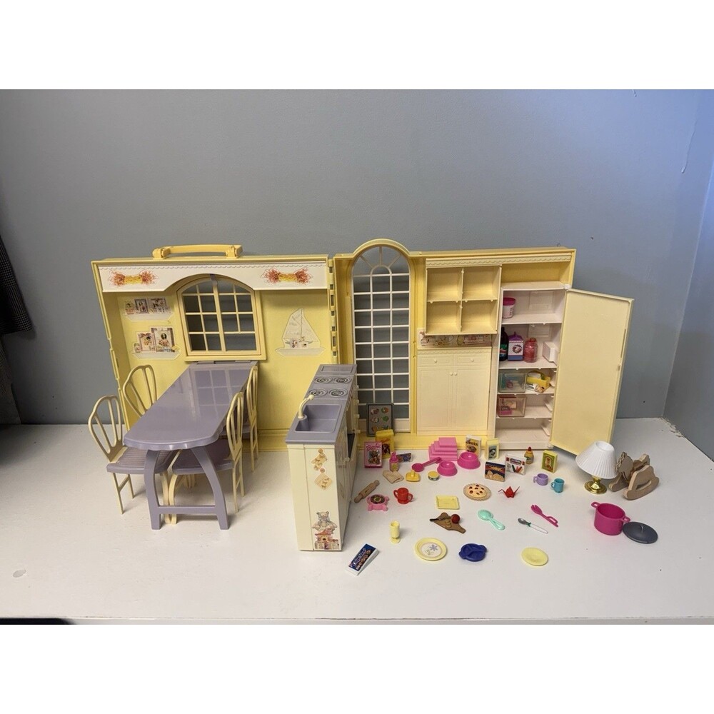 Vintage Barbie Happy Family Grandma's Kitchen Playset 2003 Mattel B9880 Lg Lot